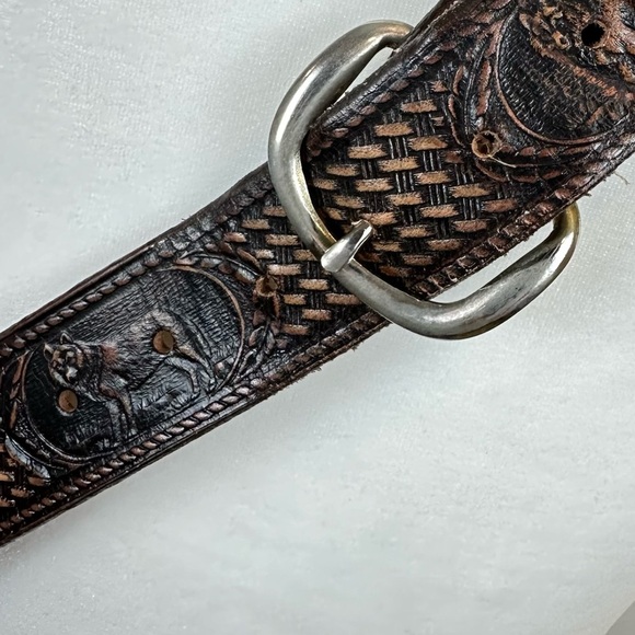Vintage Tooled Cowhide Wolf Embossed Western Belt Men’s Size 42” - Picture 7 of 16